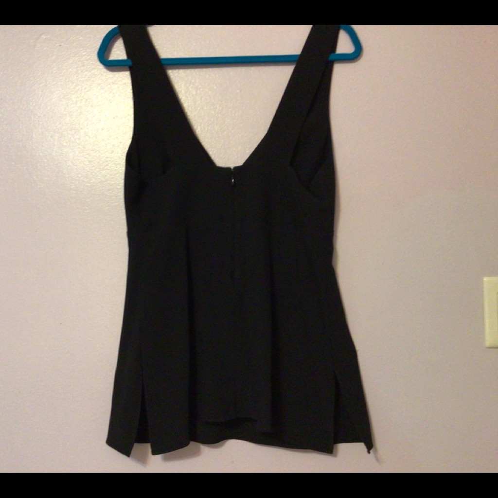 Brand Theory Color Black Size M